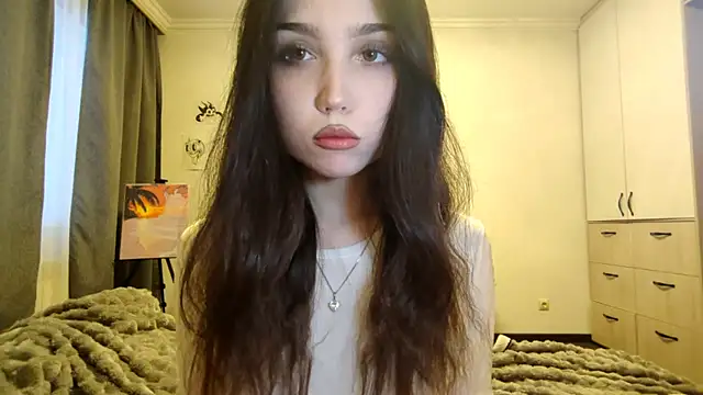 Qwami Amie online show from 12-19-25, 05:54