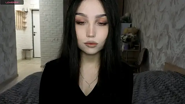 Snapshot of Qwami_Amie chatting on 05-31-26, 05:35 Qwami Amie online show from 05-31-26, 05:35