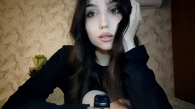 Qwami Amie online show from 03-15-26, 02:24