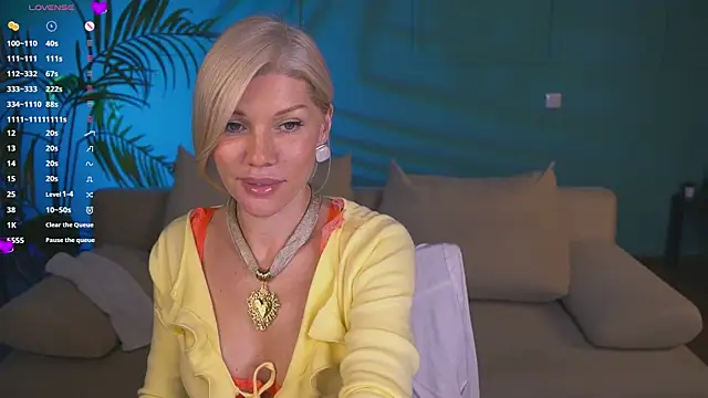 Lindsi Luvviv online show from 05-23-26, 04:06