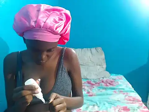 PetiteDoll 06 online show from 02-15-26, 03:40