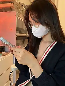 mimichannn99 online show from 04-09-26, 07:42