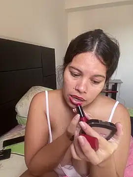 Snapshot of AngelaBlondee chatting on 01-06-26, 02:54 AngelaBlondee online show from 01-06-26, 02:54