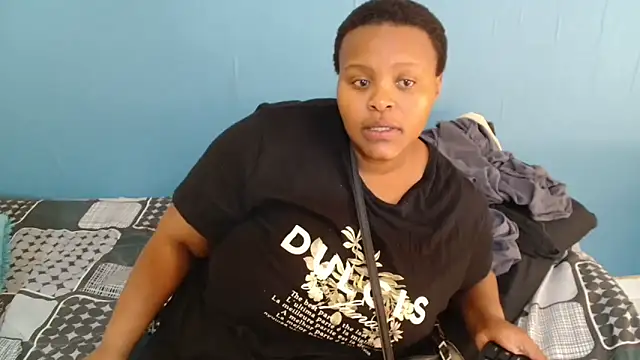 ChoklitBerryXX online show from 02-07-26, 11:29