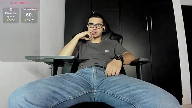 Liam Mateo online show from 01-14-26, 03:43