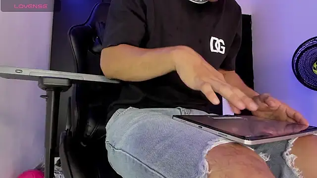 Liam Mateo online show from 03-29-26, 02:35