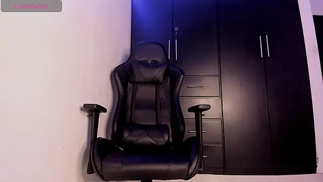 Liam Mateo online show from 04-22-26, 11:55