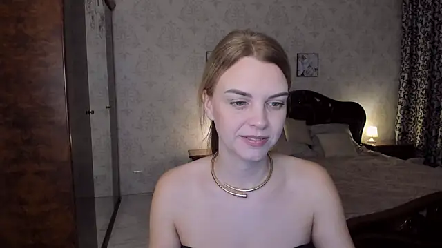 LunaFlinn online show from 02-06-26, 04:30