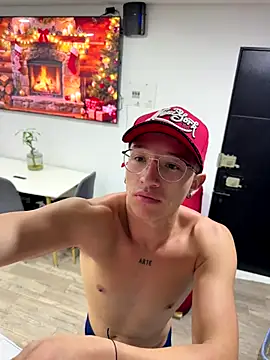 charming twink online show from 12-23-25, 04:12