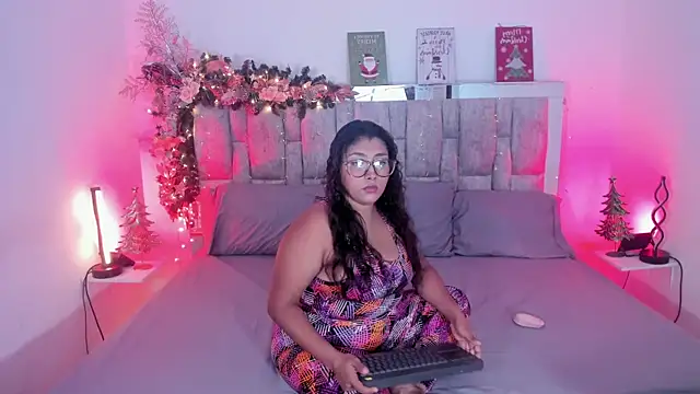 Siryenay  online show from 12-15-25, 05:02