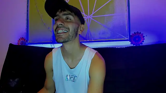 Snapshot of Lord_Apolo chatting on 12-19-25, 01:35 Lord Apolo online show from 12-19-25, 01:35