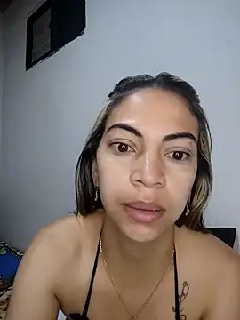 Snapshot of Evangeline_Bonnet chatting on 02-04-26, 11:05 Evangeline Bonnet online show from 02-04-26, 11:05