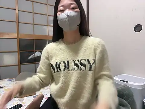 Snapshot of kuromi_chan_oo chatting on 01-11-26, 04:58 kuromi chan oo online show from 01-11-26, 04:58