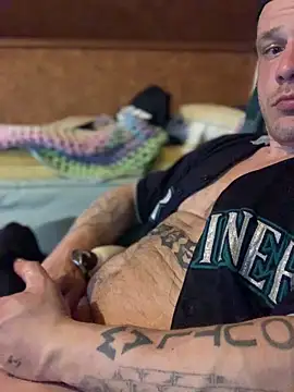 Snapshot of Ldnick69 chatting on 03-03-26, 10:00 Ldnick69 online show from 03-03-26, 10:00