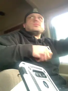 Snapshot of Ldnick69 chatting on 03-15-26, 04:36 Ldnick69 online show from 03-15-26, 04:36