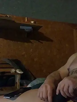 Snapshot of Ldnick69 chatting on 02-05-26, 05:03 Ldnick69 online show from 02-05-26, 05:03