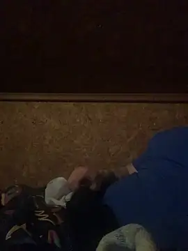 Snapshot of Ldnick69 chatting on 02-13-26, 01:27 Ldnick69 online show from 02-13-26, 01:27