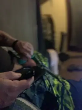 Snapshot of Ldnick69 chatting on 04-06-26, 04:41 Ldnick69 online show from 04-06-26, 04:41