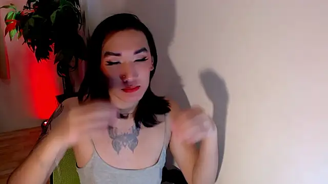 Snapshot of lil_cummer69 chatting on 01-15-26, 05:11 lil cummer69 online show from 01-15-26, 05:11