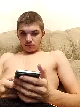 Snapshot of BradPierce chatting on 12-17-25, 08:47 BradPierce online show from 12-17-25, 08:47