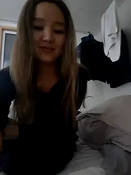 SherrylShaw online show from 12-14-25, 04:01