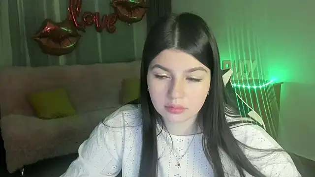 Snapshot of KisaModel chatting on 04-21-26, 08:48 KisaModel online show from 04-21-26, 08:48