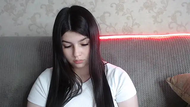 Snapshot of KisaModel chatting on 05-16-26, 10:58 KisaModel online show from 05-16-26, 10:58