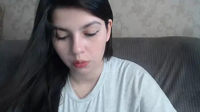 Snapshot of KisaModel chatting on 07-04-26, 05:03 KisaModel online show from 07-04-26, 05:03