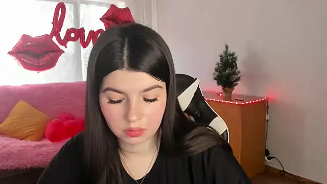 KisaModel online show from 02-19-26, 07:38