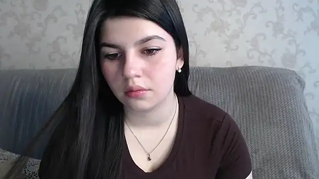 Snapshot of KisaModel chatting on 05-27-26, 03:03 KisaModel online show from 05-27-26, 03:03