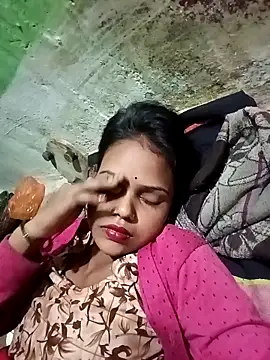 Geetahotx online show from 12-22-25, 06:52