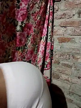 your neha22 online show from 12-18-25, 04:39