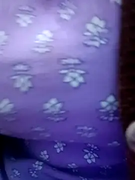 Snapshot of RV_525 chatting on 01-14-26, 07:45 RV 525 online show from 01-14-26, 07:45