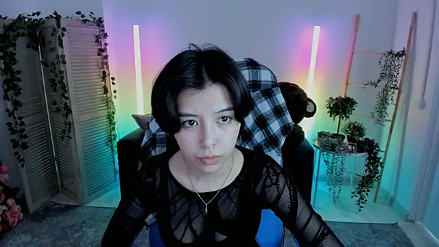Snapshot of SirenMystiq chatting on 07-16-26, 10:23 SirenMystiq online show from 07-16-26, 10:23