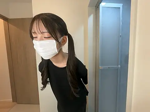 Gokujyo-Namanaka online show from 05-18-26, 03:17
