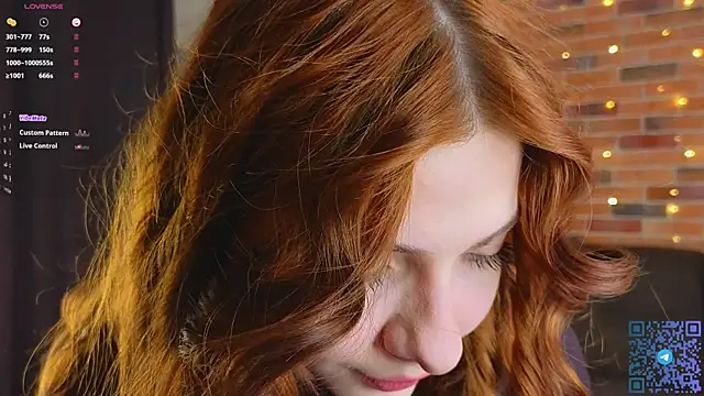 VelvetZephra online show from 04-15-26, 03:05