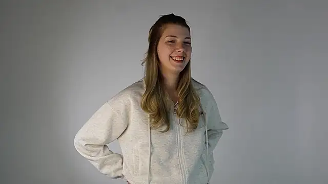 Snapshot of LumiaSolstice chatting on 03-15-26, 02:46 LumiaSolstice online show from 03-15-26, 02:46