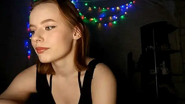 deep eyes online show from 12-22-25, 01:22