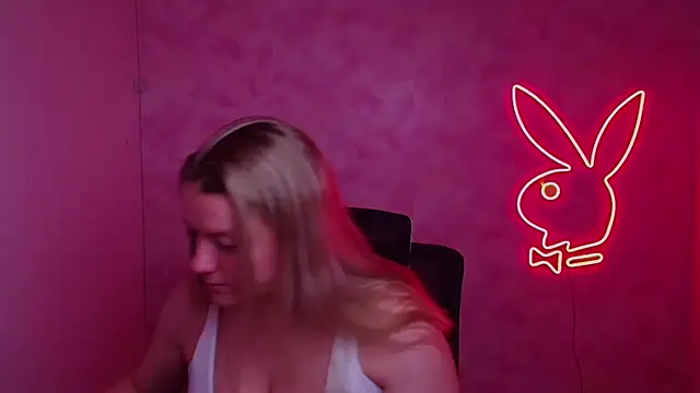 Samantha Gloww online show from 12-22-25, 12:38