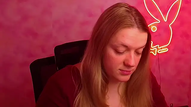 Samantha Gloww online show from 12-16-25, 06:50