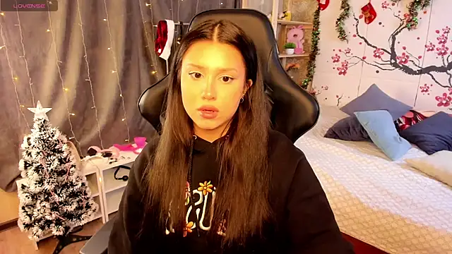 Snapshot of Nicole_Pars chatting on 01-06-26, 04:44 Nicole Pars online show from 01-06-26, 04:44