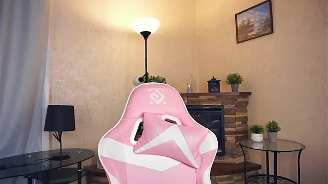 IleanaPishko online show from 12-22-25, 07:52