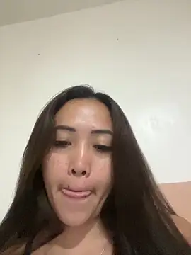 Snapshot of Serena_reinaa chatting on 12-21-25, 01:24 Serena reinaa online show from 12-21-25, 01:24