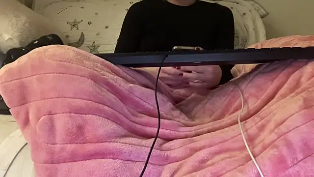 Snapshot of ijustturned18today chatting on 02-07-26, 07:55 ijustturned18today online show from 02-07-26, 07:55