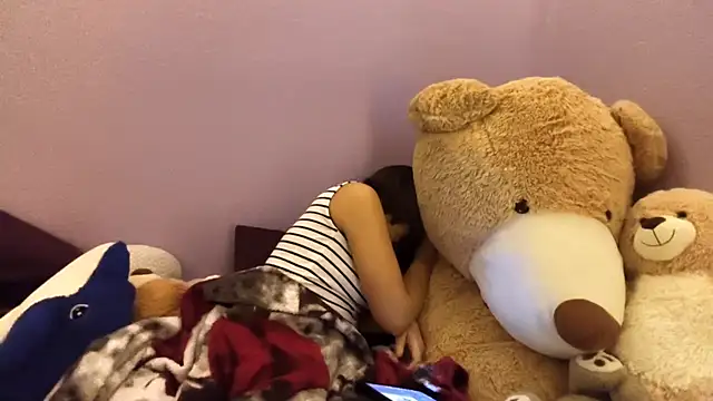 Snapshot of Mona_Slearys chatting on 01-06-26, 11:20 Mona Slearys online show from 01-06-26, 11:20