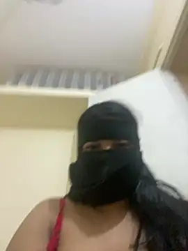 Snapshot of sara___fun chatting on 02-15-26, 11:53 sara fun online show from 02-15-26, 11:53