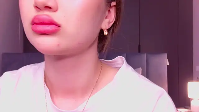 IsKiku online show from 02-11-26, 03:23