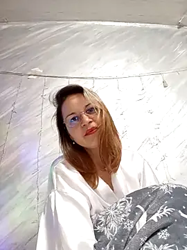 NikkyNatural online show from 12-18-25, 10:19