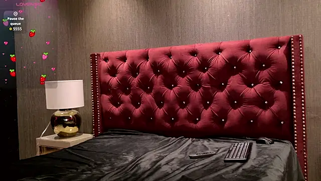 Shelly bat online show from 04-18-26, 10:21