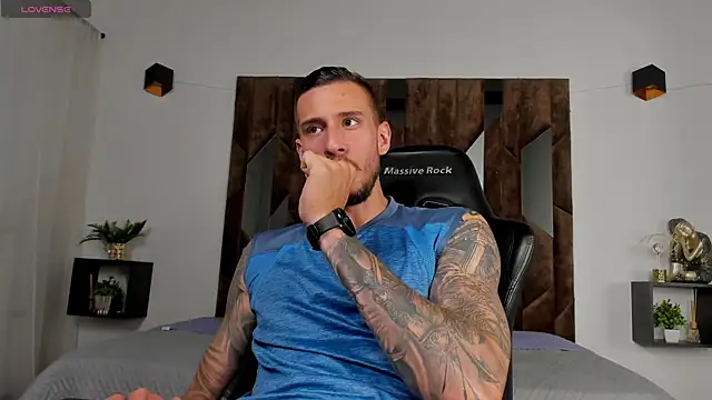 J king   online show from 04-13-26, 08:13